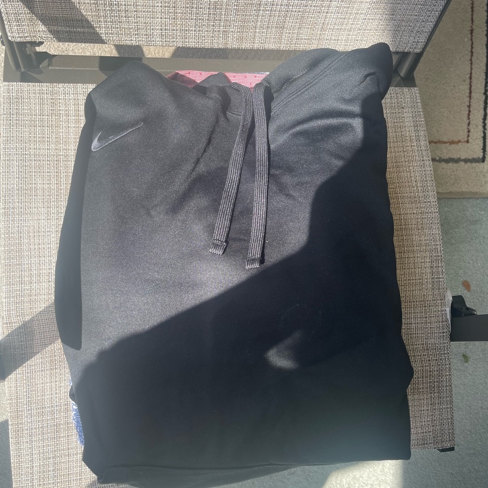 Nike Thermal black and grey pullover sweatshirt with hood